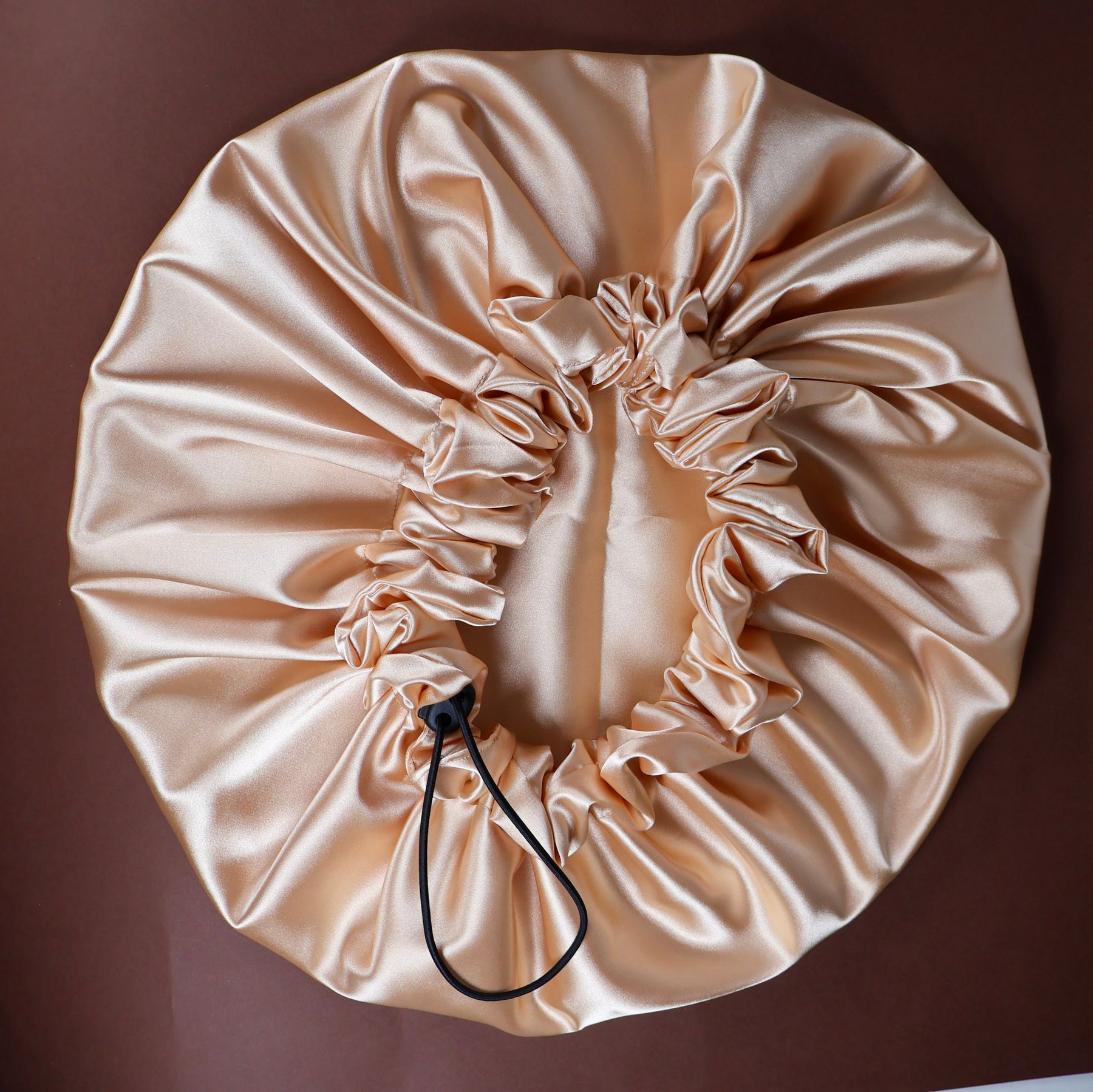 Bonnet en Satin Réversible avec Cordon Réglable – TU